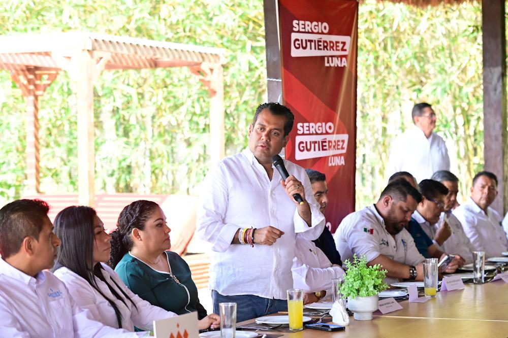 Crece Tuxpan con el apoyo del presidente Obrador: Sergio Gutiérrez Luna